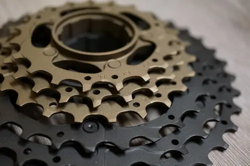 Peinture technique cerakote pignons VTT